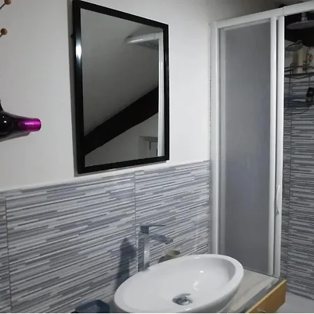 Bed & Breakfast La Mansardina Di Luana