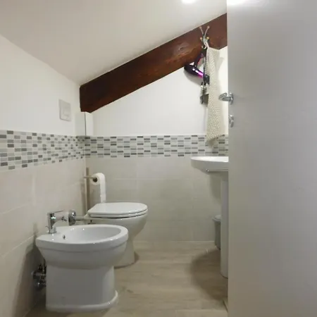 La Mansardina Di Luana Bed & Breakfast *